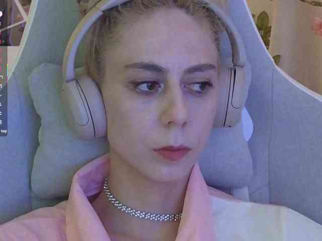 ballerina_capuchina webcam