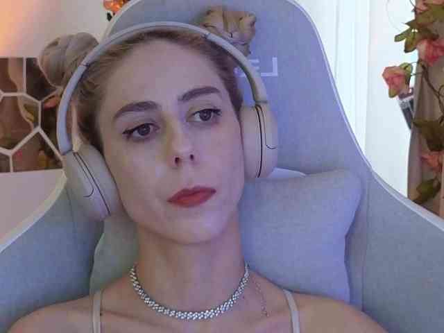 ballerina_capuchina webcam
