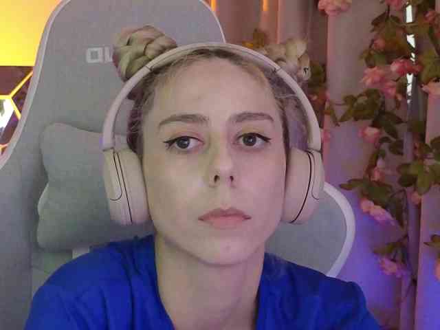 ballerina_capuchina webcam