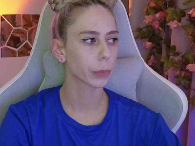 ballerina_capuchina webcam