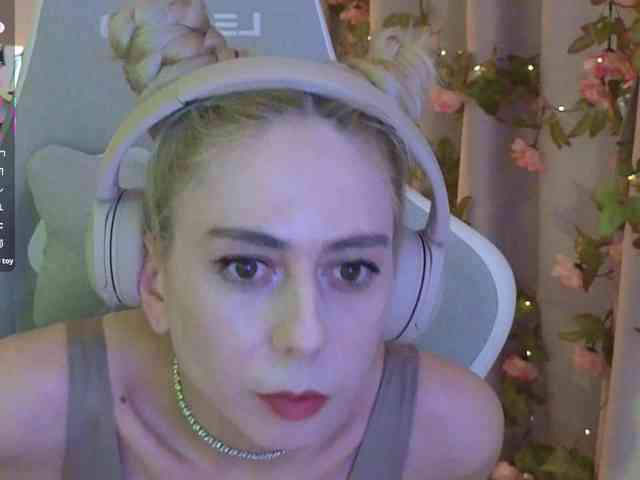 ballerina_capuchina webcam
