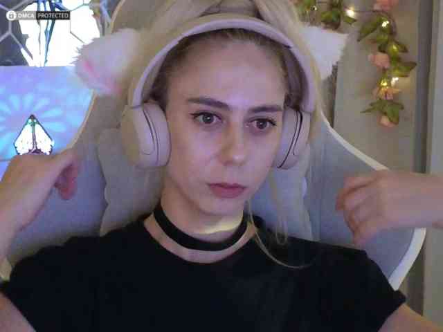 ballerina_capuchina webcam