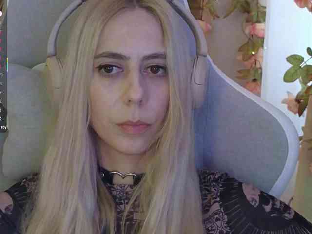 ballerina_capuchina webcam