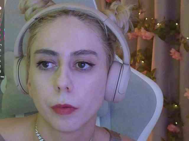 ballerina_capuchina webcam
