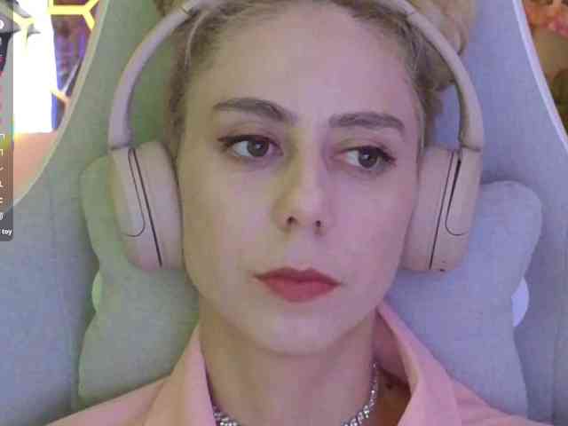 ballerina_capuchina webcam