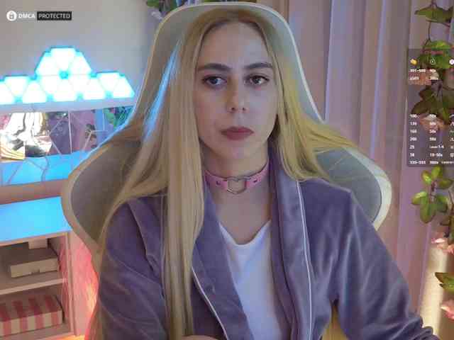 ballerina_capuchina webcam