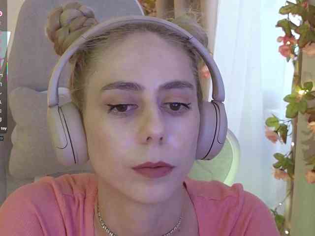 ballerina_capuchina webcam