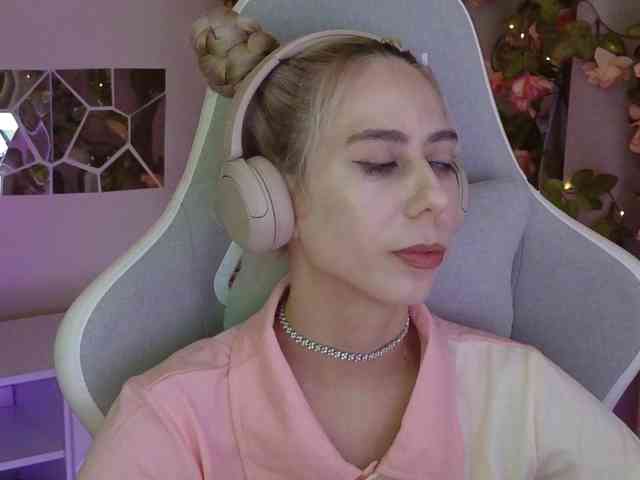 ballerina_capuchina webcam