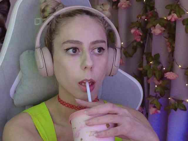 ballerina_capuchina webcam