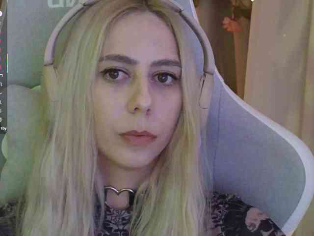 ballerina_capuchina webcam