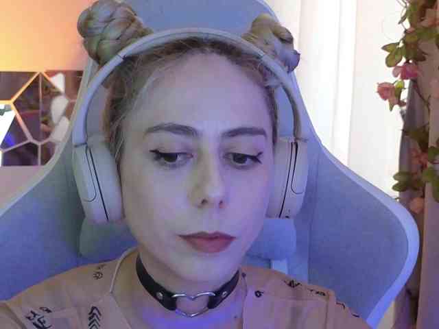 ballerina_capuchina webcam
