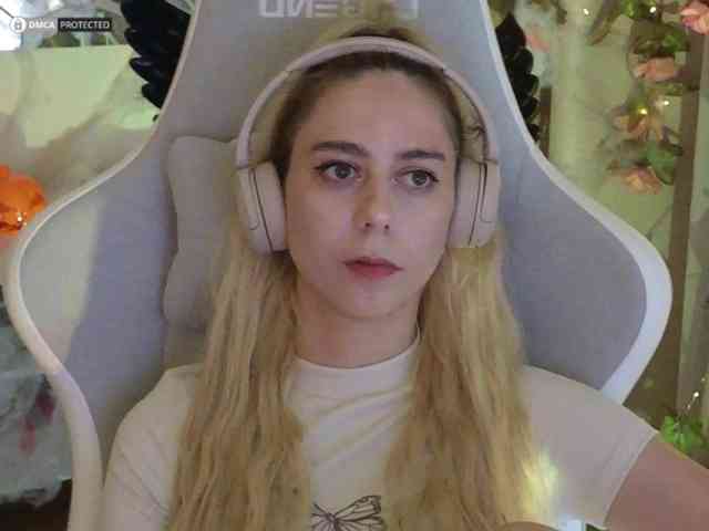 ballerina_capuchina webcam