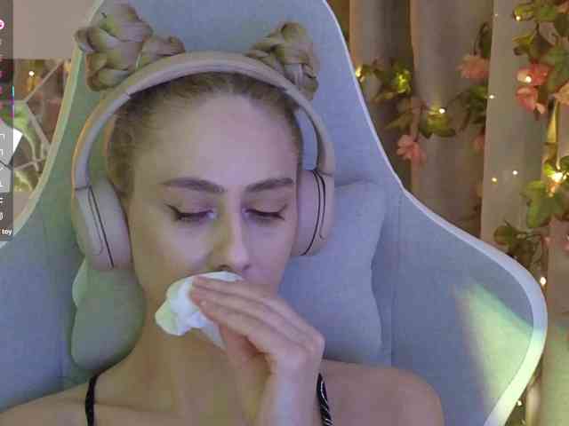 ballerina_capuchina webcam