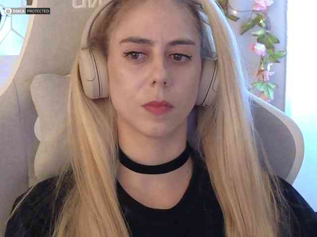 ballerina_capuchina webcam