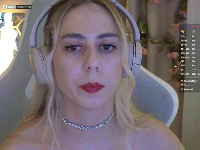 -Light-Fury- Live Webcam on BongaCams