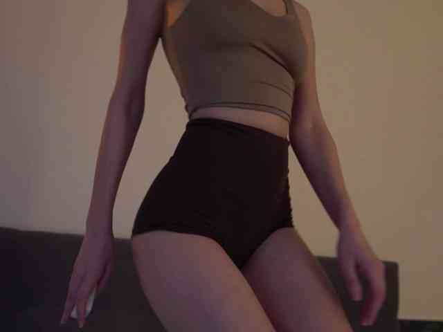 ballerina_capuchina webcam