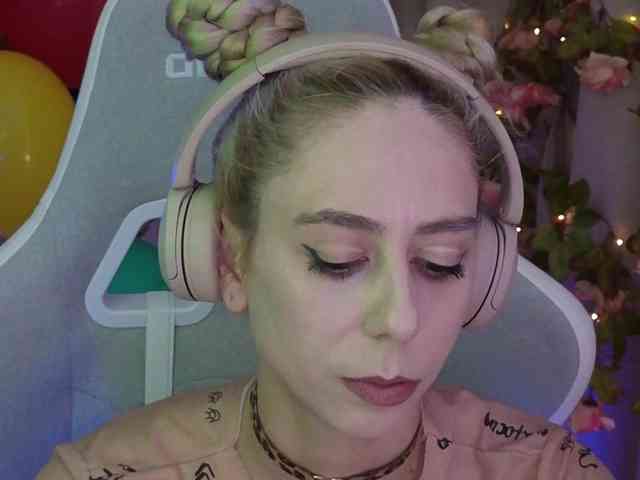 ballerina_capuchina webcam