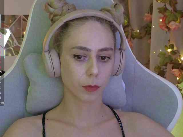 ballerina_capuchina webcam