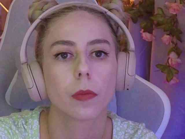 ballerina_capuchina webcam