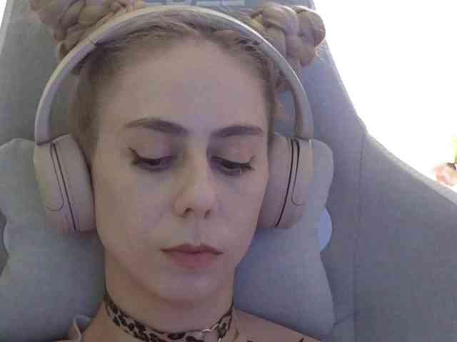 ballerina_capuchina webcam