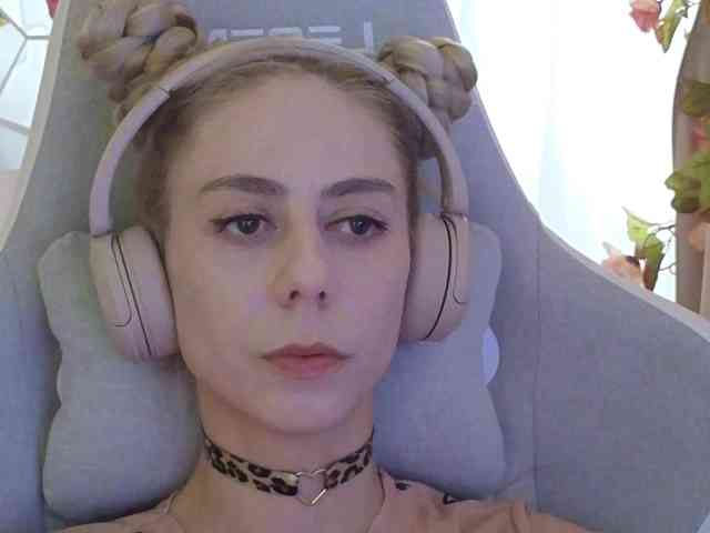 ballerina_capuchina webcam