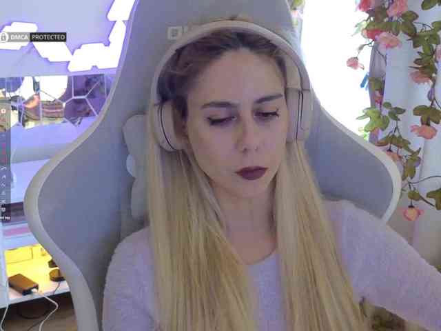 ballerina_capuchina webcam