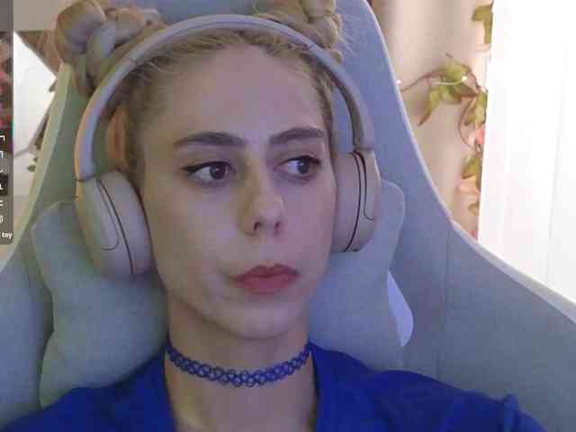 ballerina_capuchina webcam