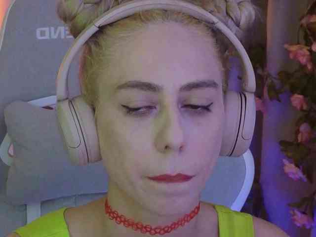 ballerina_capuchina webcam