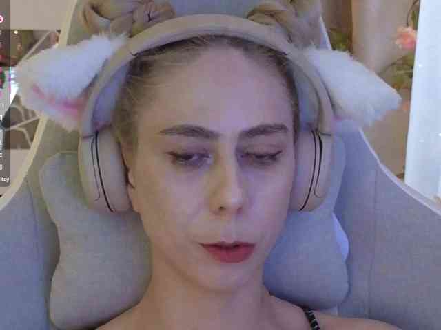 ballerina_capuchina webcam