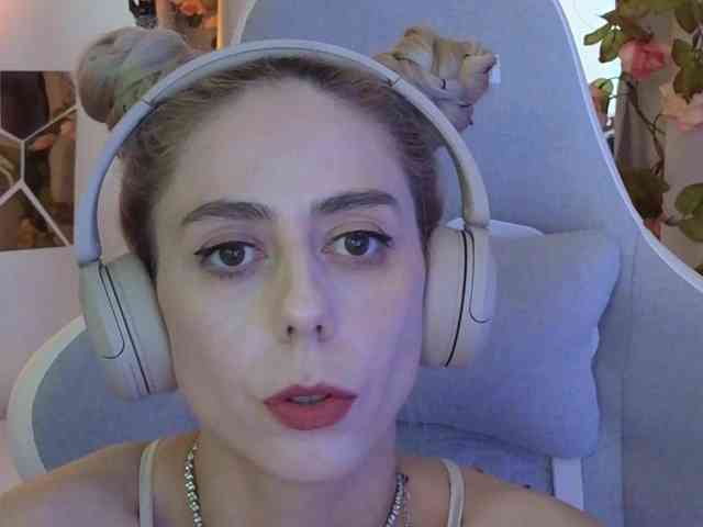 ballerina_capuchina webcam