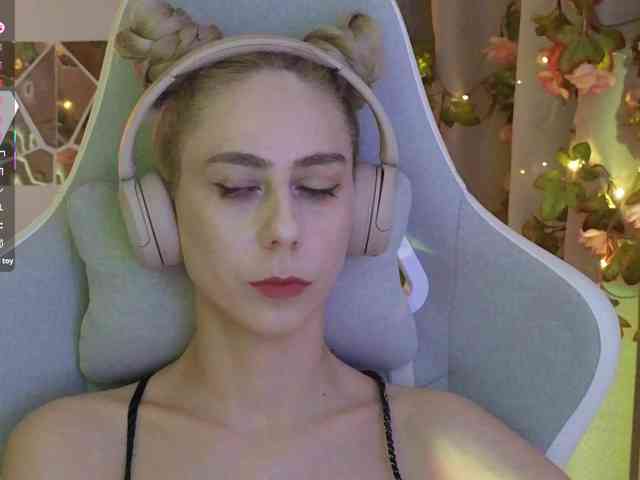 ballerina_capuchina webcam
