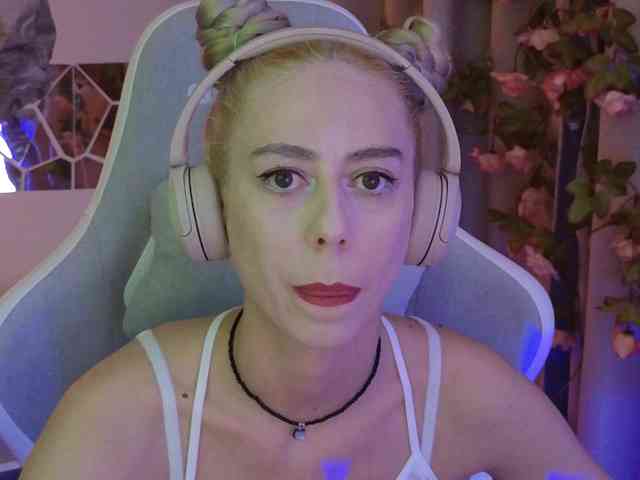 ballerina_capuchina webcam
