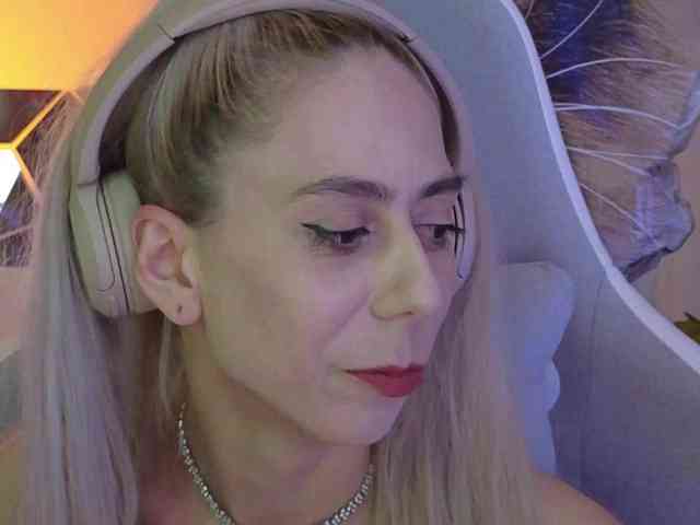 ballerina_capuchina webcam