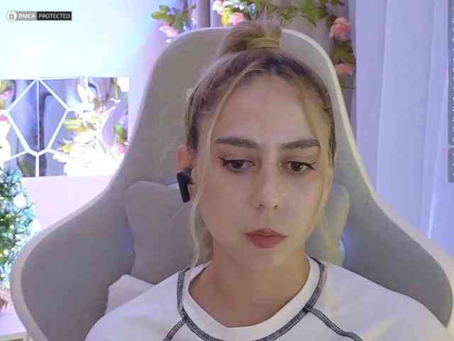 ballerina_capuchina webcam