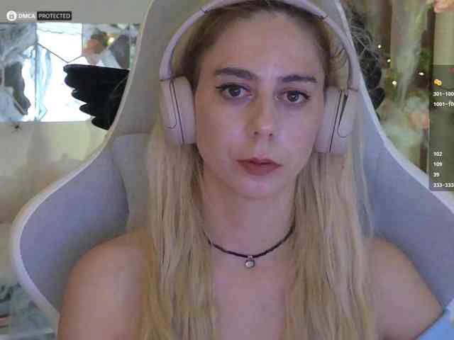 ballerina_capuchina webcam