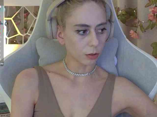 ballerina_capuchina webcam