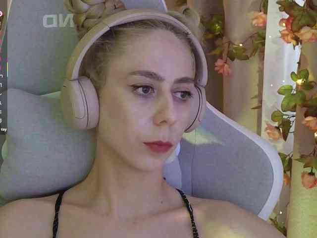 ballerina_capuchina webcam