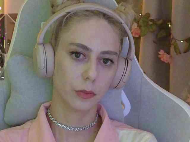 ballerina_capuchina webcam