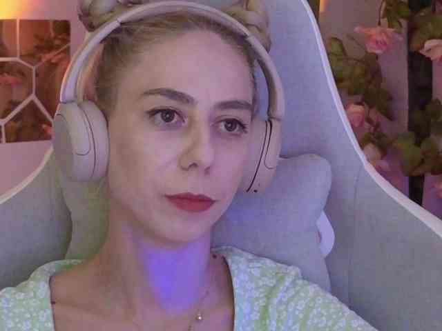 ballerina_capuchina webcam