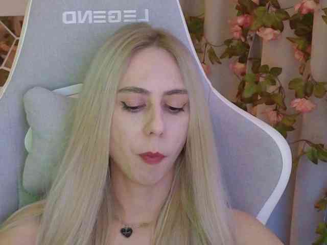 ballerina_capuchina webcam
