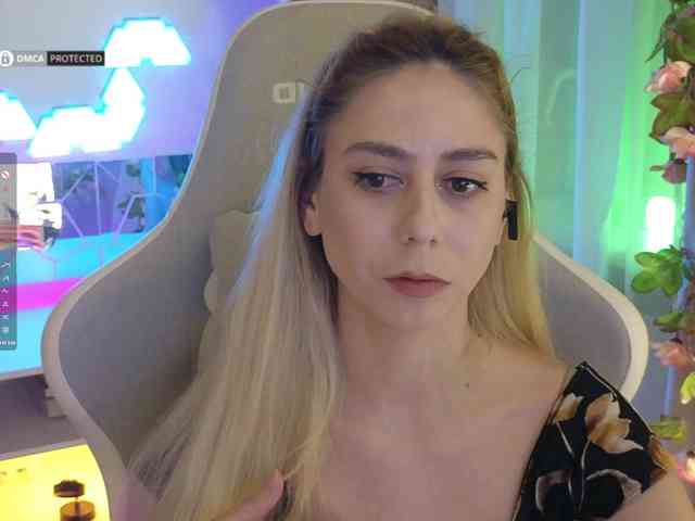 ballerina_capuchina webcam