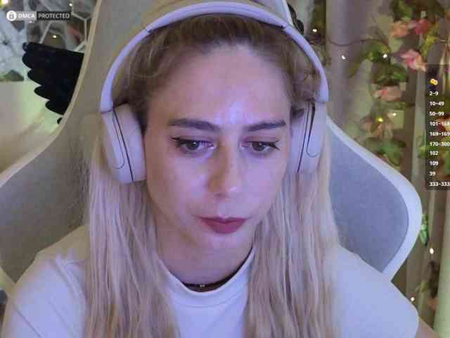 ballerina_capuchina webcam