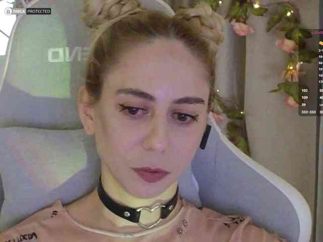 ballerina_capuchina webcam