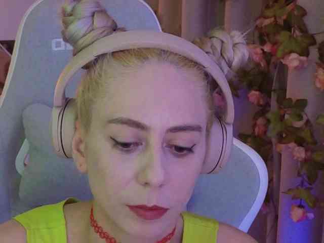 ballerina_capuchina webcam