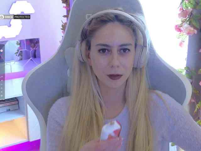 ballerina_capuchina webcam