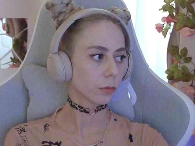 ballerina_capuchina webcam