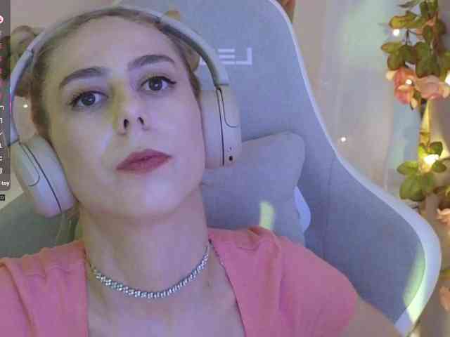 ballerina_capuchina webcam