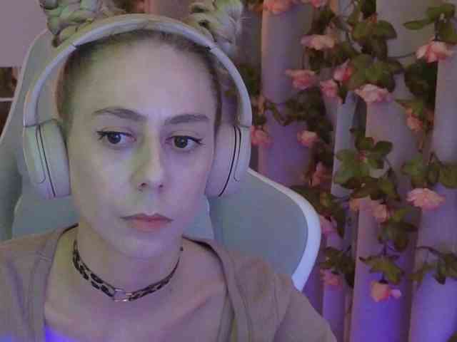 ballerina_capuchina webcam
