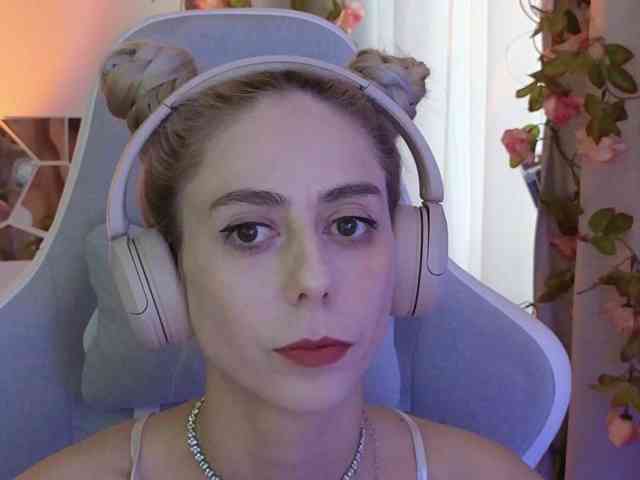 ballerina_capuchina webcam