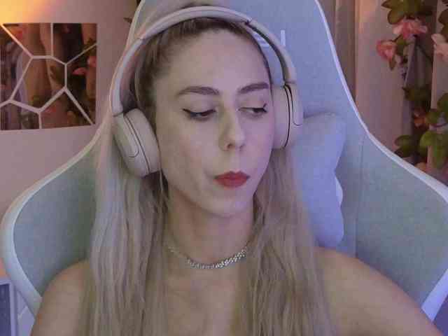 ballerina_capuchina webcam